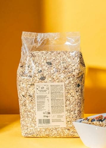 KoRo - Bio Basis Müsli mit Saaten 2 kg - Für Dein Frühstück - Mit Haferflocken, Leinsamen und mehr - Ohne Zuckerzusatz - Ohne Nüsse - Bio