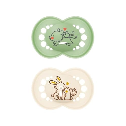 MAM Original Latexschnuller im 2er-Set, Schnuller aus nachhaltigen, bio-erneuerbaren Materialien, Baby Schnuller mit symmetrischem & kiefergerechtem Sauger, 16+ Monate, Wolf/Hase Bio Öko