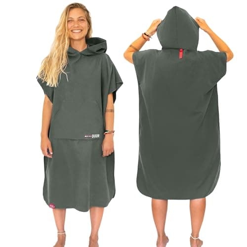 AUTDOOR® Mikrofaser Badeponcho Damen & Herren - nachhaltig aus 100% recycelten PET-Flaschen - Handtuch als Umziehhilfe für Strand und Wassersport - schnelltrocknend & kompakt (Medium, Grün) Öko